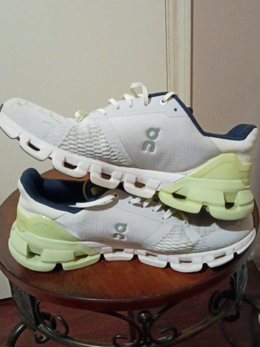 Size 10 - On Cloudflyer II 2 Running Shoes 21.99031 Women’s White Green Meadow - Picture 12 of 15